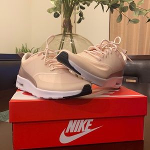 Nike Air Max Thea